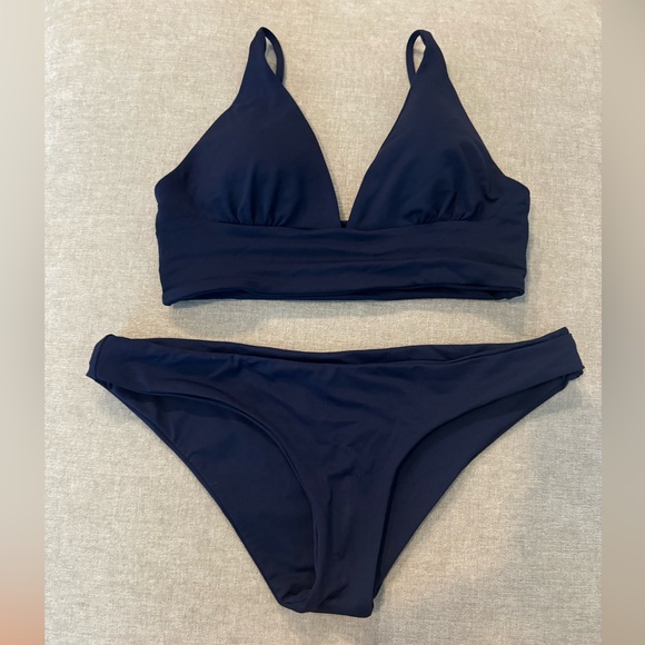 L space bikini set - Picture 6 of 6